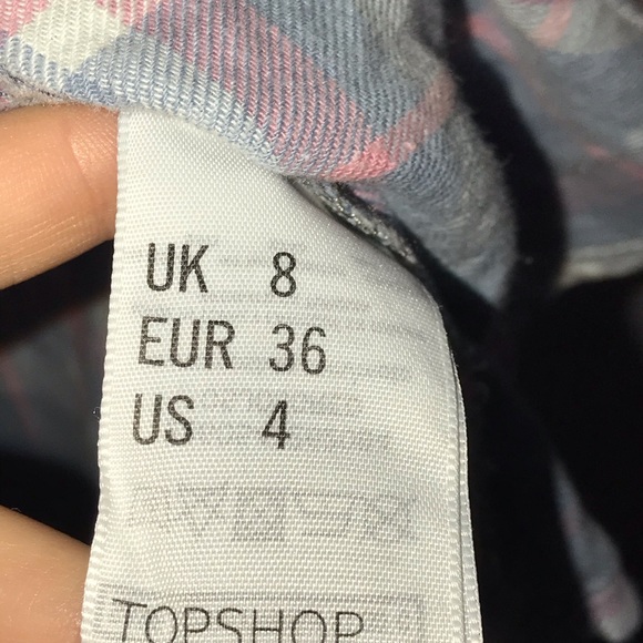 TOPSHOP cropped fanned shirt - Picture 3 of 3